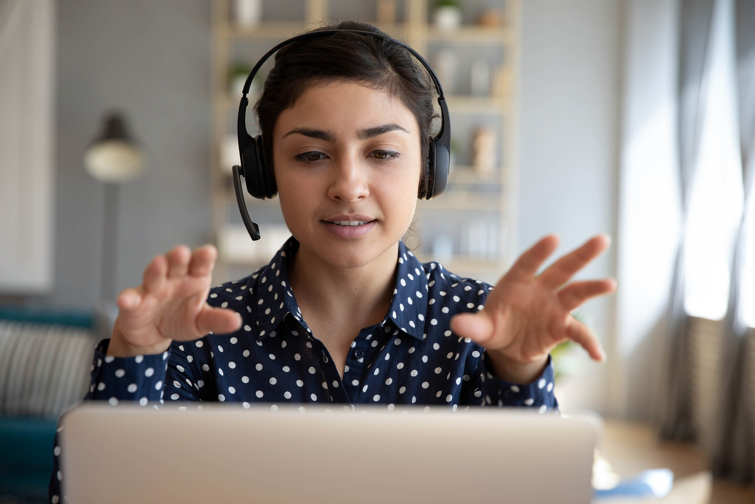 women laptop headset