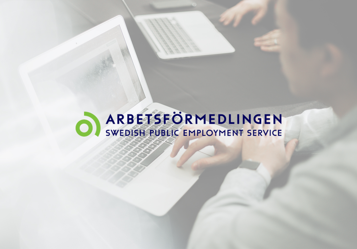 Arbetar på dator